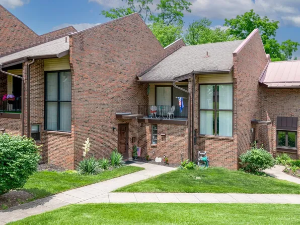 52 Stillmeadow Dr, Cincinnati, OH 45245