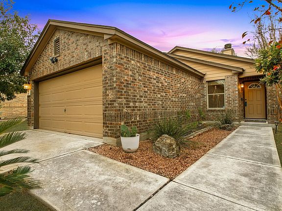 3rd image of 152 Karrie Dr