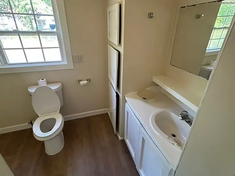 82 Maple St — Photo 6