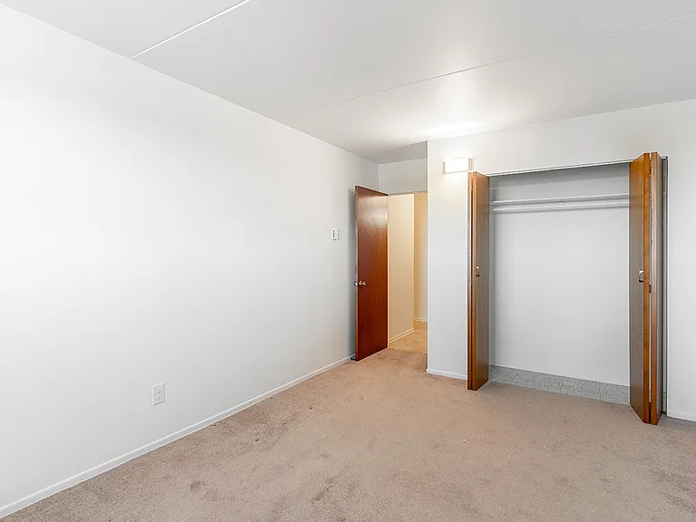 329 Saint Annes Rd — Photo 17