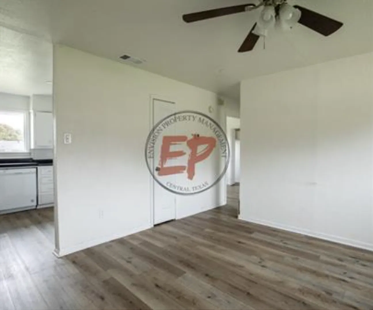 107 Shirley Drive — Photo 3