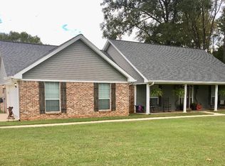 117 Chain Dr, Columbus, MS 39702