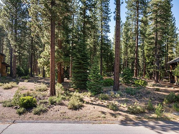 2nd image of 9252 Heartwood Dr