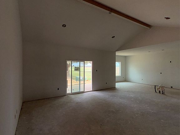 4th image of 3943 National Dr