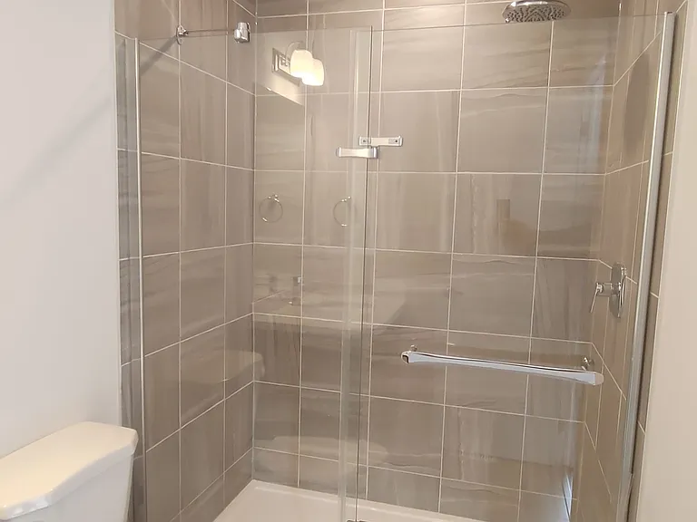 120 Court Dr #65 — Photo 11