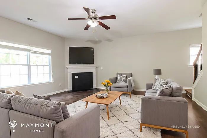 1009 Campbell Ridge Dr — Photo 5