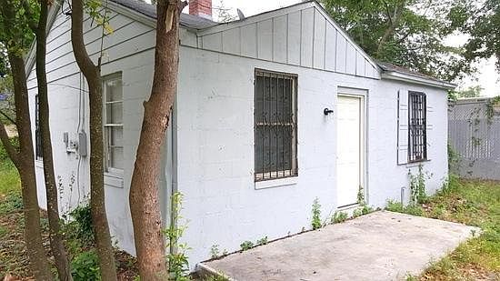 1st image of 3051 Redmond Ave