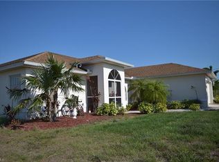 901 NW 24th Pl, Cape Coral, FL 33993