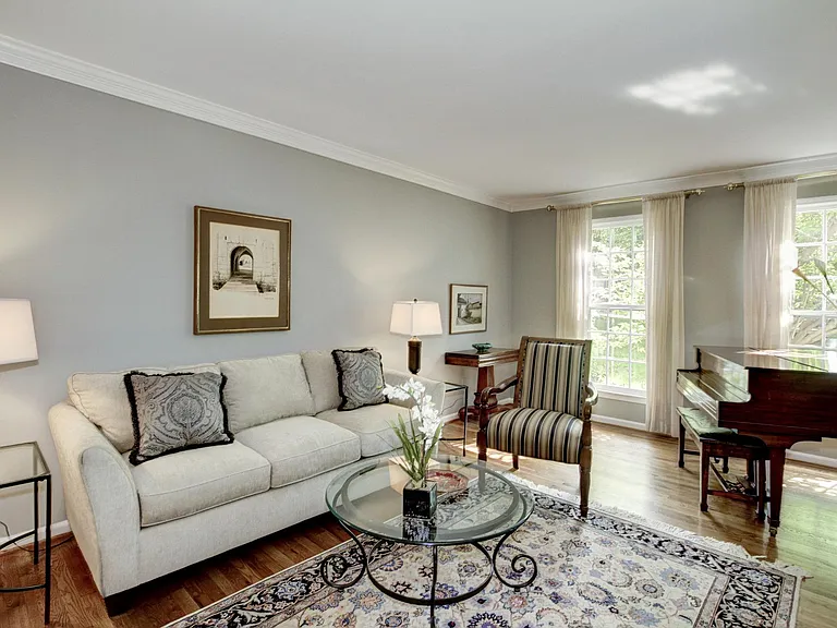 13 Avalon Ct — Photo 6