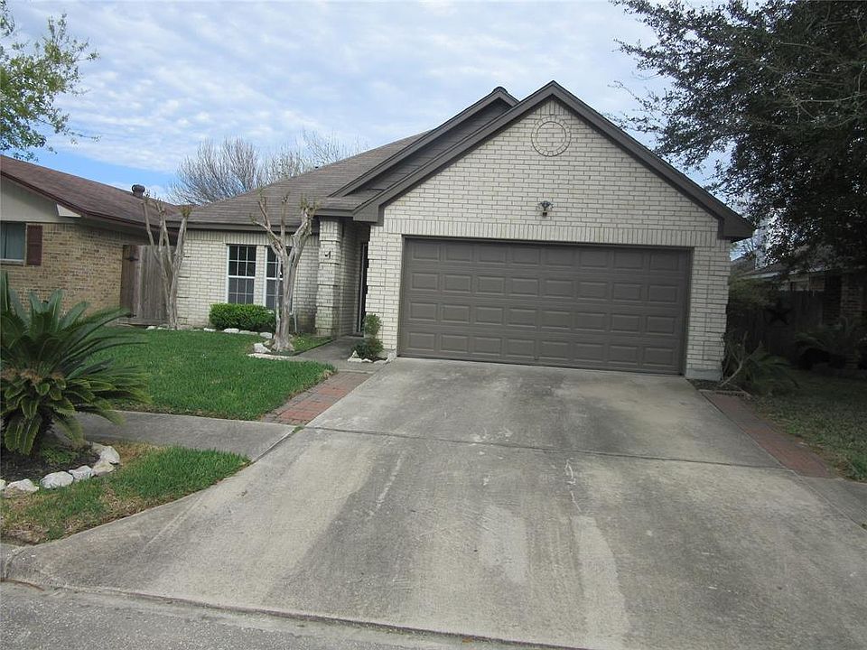 1st image of 4707 Meadowood Dr