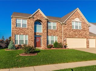 9246 N Bayland Dr, McCordsville, IN 46055