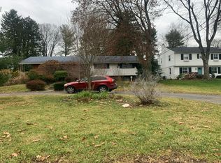 1541 Hiemenz Rd, Lancaster, PA 17601