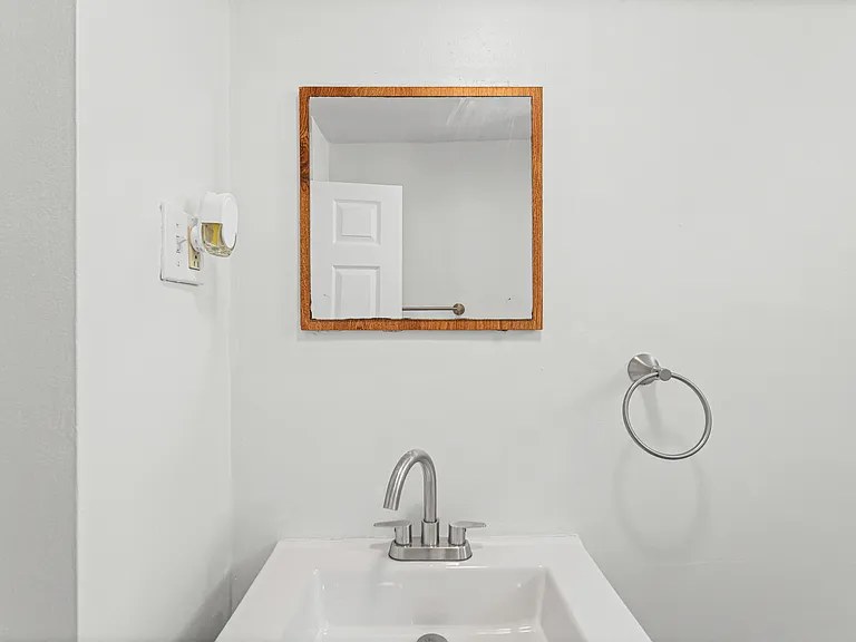 723 Taylor Ave #1 — Photo 1