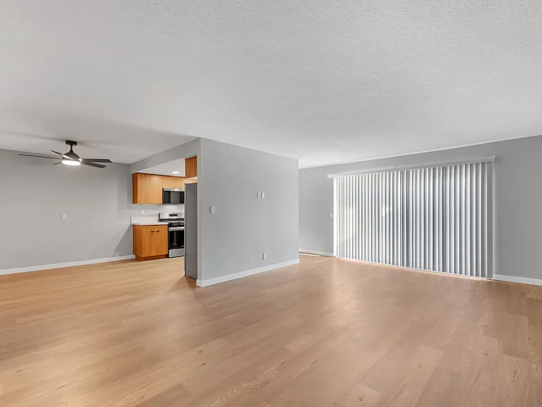 Countrywood Apartments — Photo 7