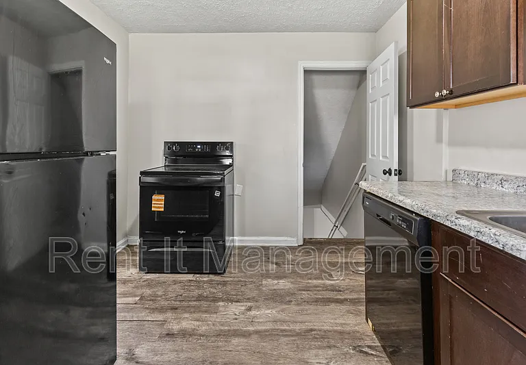3314 Franklin St — Photo 15