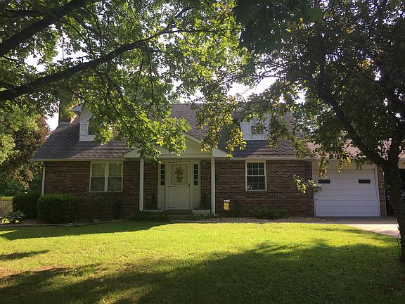 4th image of 239 William Dr