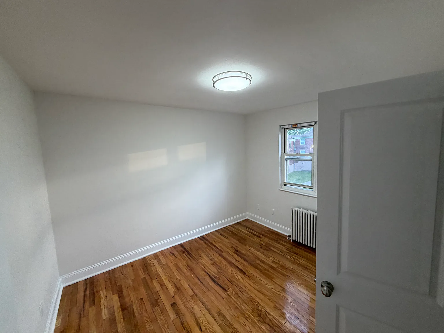 2 bed, 900 sqft, $2,750 — Photo 2