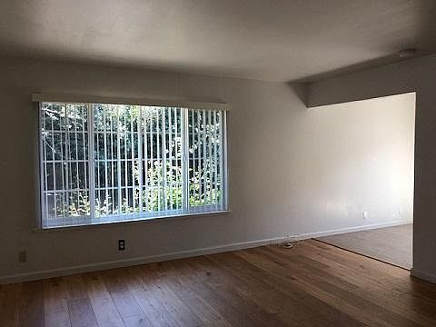 2nd image of 4482 Hamilton Ave APT C
