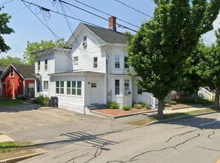 8 6th St #B, Dover, NH 03820
