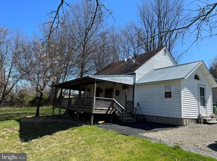 121 House Rock Rd, Pequea, PA 17565