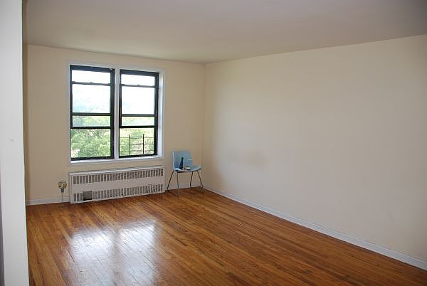 1st image of 2831 31st St