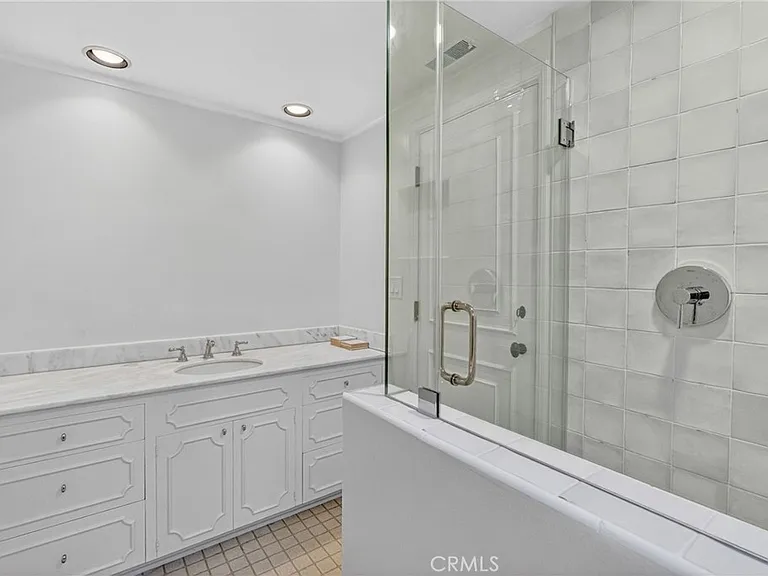 501 Morning Star Ln — Photo 24