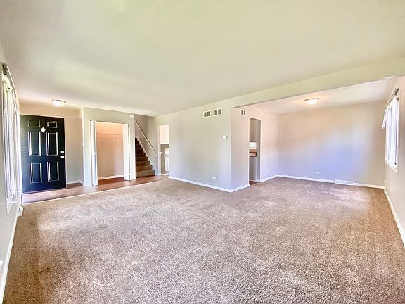 4th image of 22962 Bruce Dr