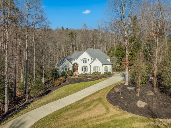 1111 Burnside Dr, Asheville, NC 28803