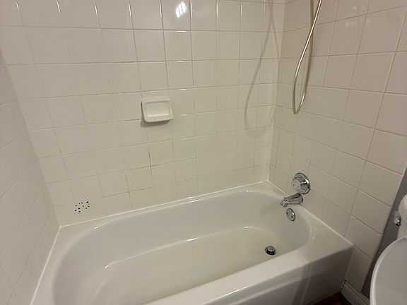 3rd image of 337 Xavier St