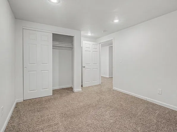 8-12 Lansing St, Aurora, CO 80010
