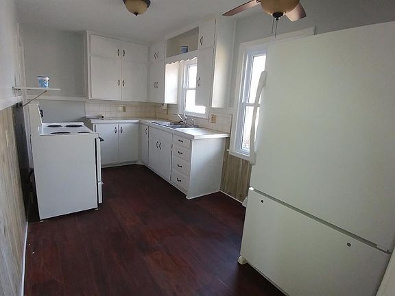 3rd image of 316 Russell Ave