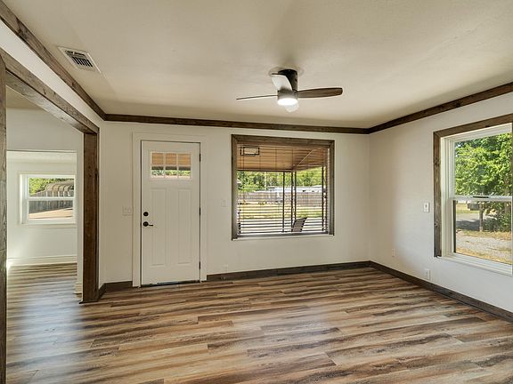 3rd image of 312 Buckner St