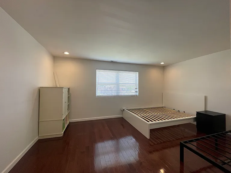 2820 Guilford St — Photo 5