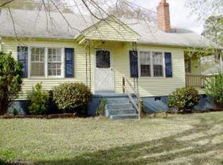 401 W Gilbreath St, Graham, NC 27253