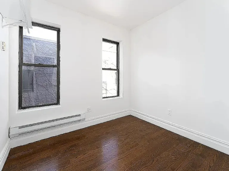 170 E 2nd St #4C — Photo 3