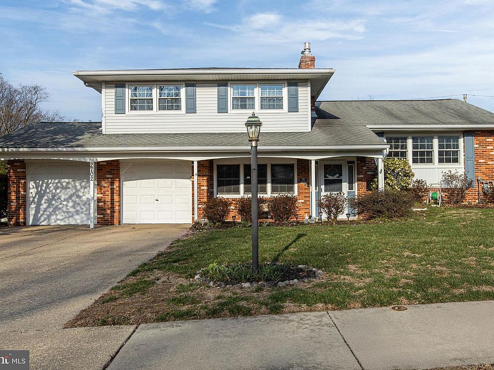 1st image of 2702 Burnley Rd