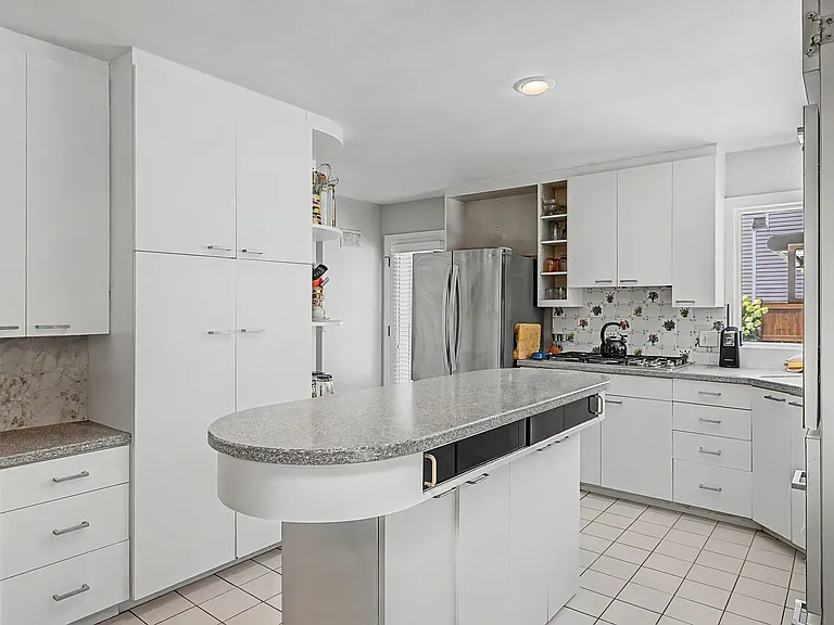 8311 Juniper St — Photo 11