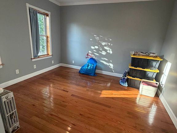 4th image of 21-49 38th St #2