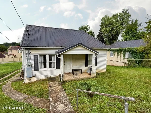 313 W Walden St, La Follette, TN 37766