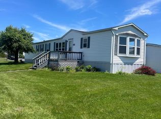 5147 Stone Terrace Dr, Whitehall, PA 18052