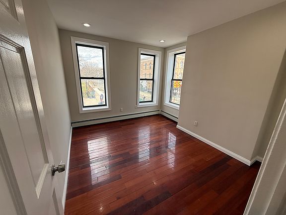 4th image of 1199 Halsey St APT 2F