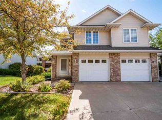 1511 Ranier Dr, Iowa City, IA 52246