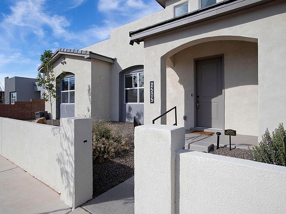 4th image of 2505 Dekooning Ave SE