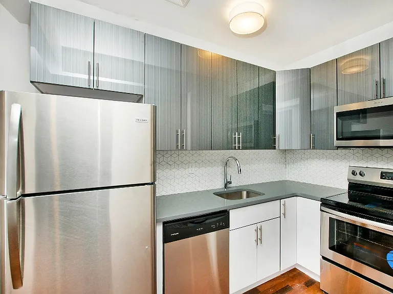 742 Lefferts Ave #2 — Photo 8
