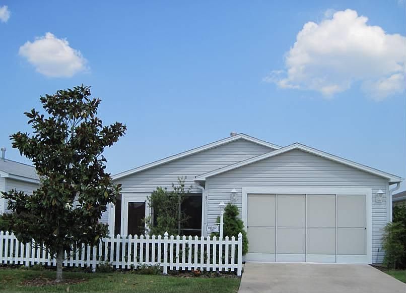 1st image of 821 Eaglemont Ave