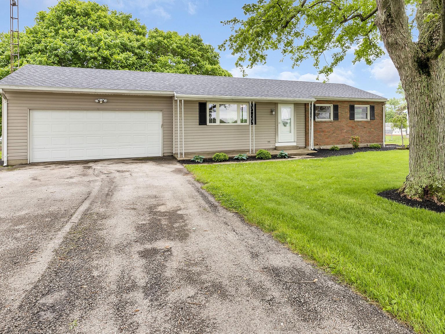 8242 Lochard Rd, Sidney, OH 45365 Zillow