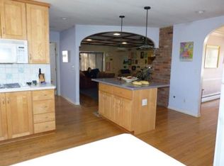 2575 Bedford Rd, Ann Arbor, MI 48104