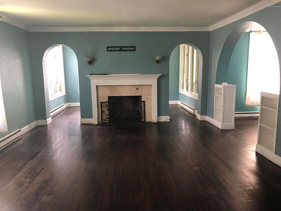 1st image of 106 S Church St
