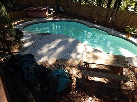 5th image of 1842 Skidmore Cir