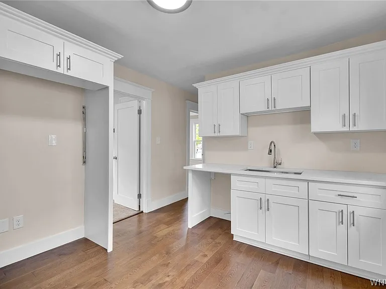 501 West Ave — Photo 12